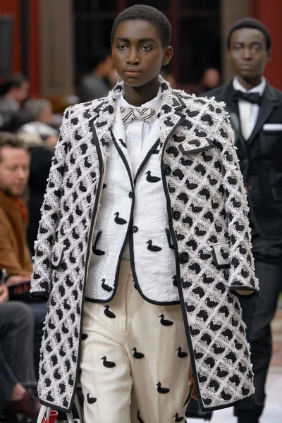 Look 225